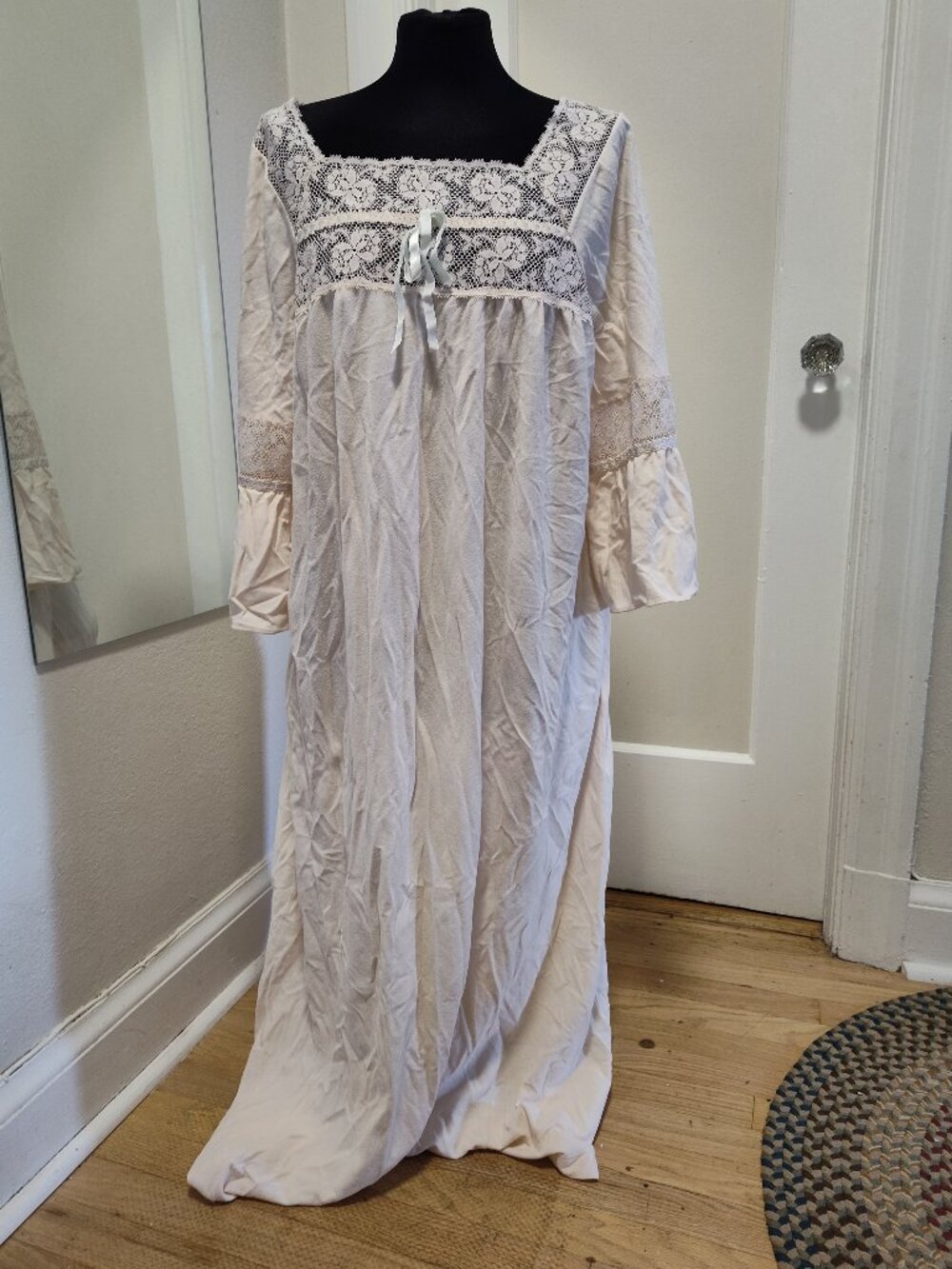 Vintage Gossard Artemis Women Night Gown Size 1X